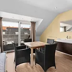 Appartamento Beautiful Duplex Near Shopping Street