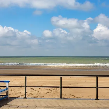 Lägenhet Beautiful Duplex Near Shopping Street Blankenberge