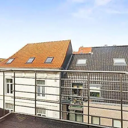 Beautiful Duplex Near Shopping Street *