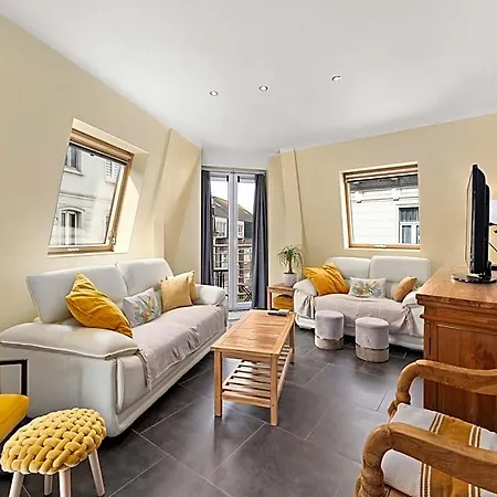 Appartamento Beautiful Duplex Near Shopping Street