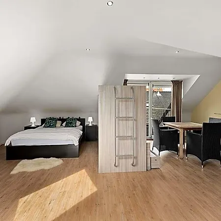 Beautiful Duplex Near Shopping Street Appartamento