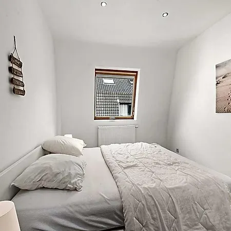 Beautiful Duplex Near Shopping Street Blankenberge