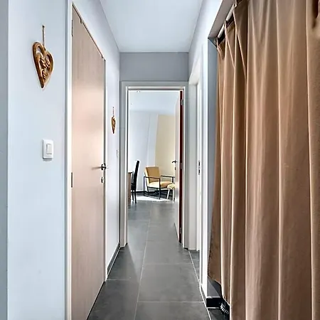 Beautiful Duplex Near Shopping Street *