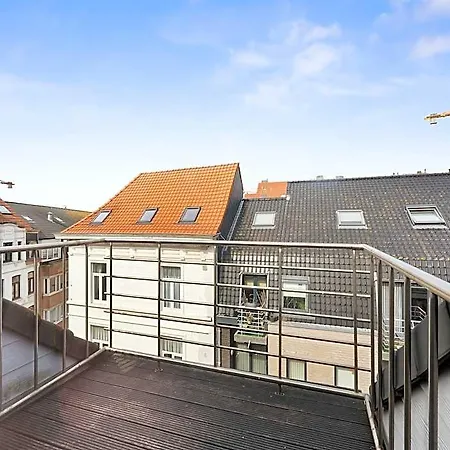 Beautiful Duplex Near Shopping Street Blankenberge